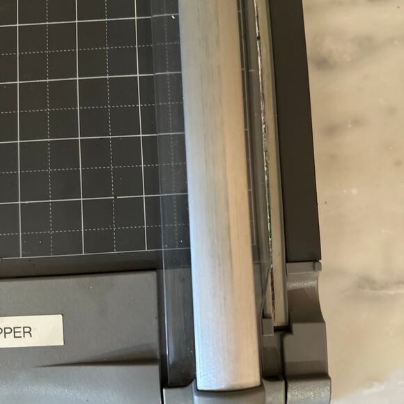 Swingline Smart Cut Paper Cutter - Picture 2 of 6